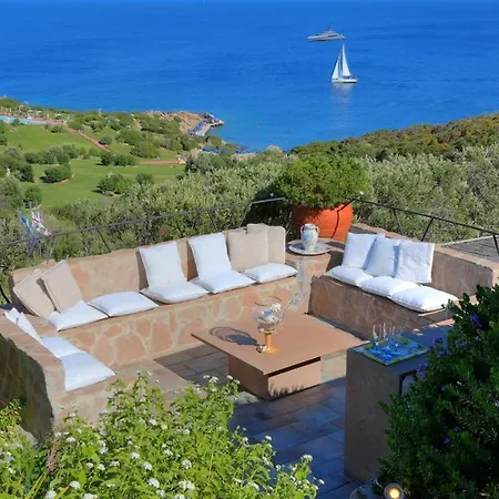 Astra 6, Emma Villas Willa Porto Cervo